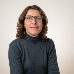 Angela Cabezas